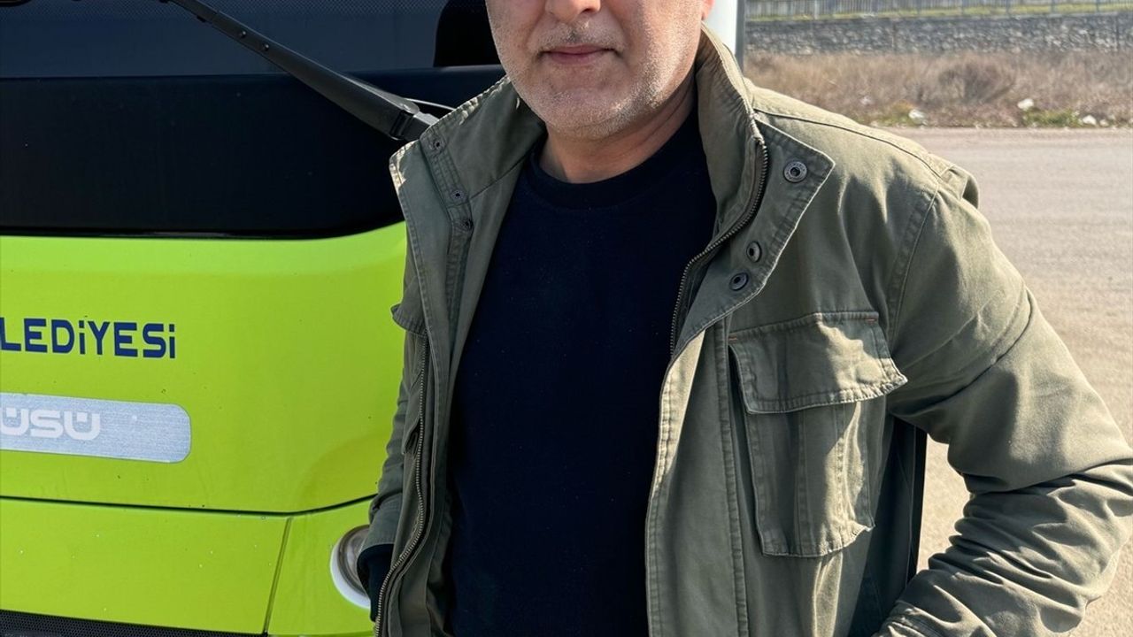 Halk Otobüsü Şoförü Kahramanlık Gösterdi
