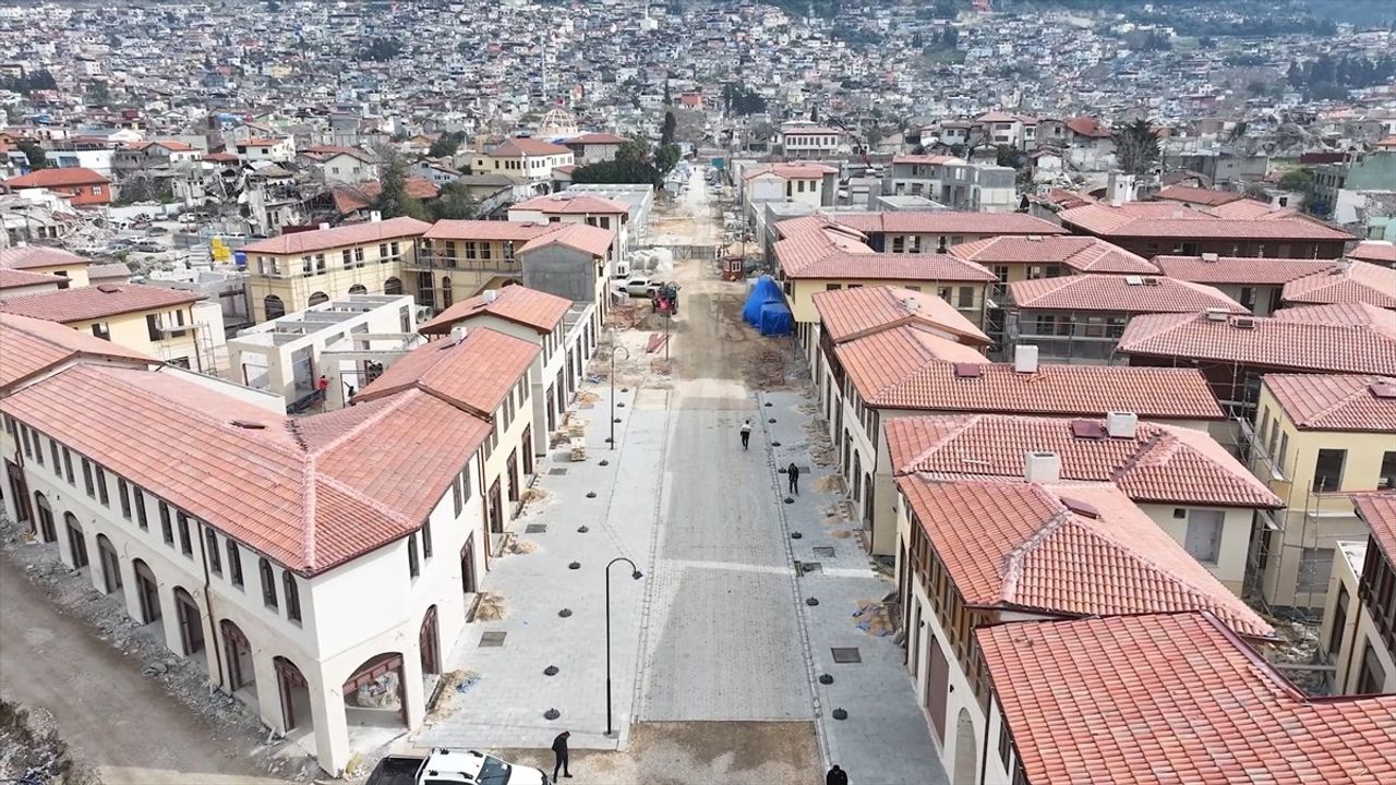 Hatay'daki Tarihi Uzun Çarşı Esnafının Dayanıklılığı