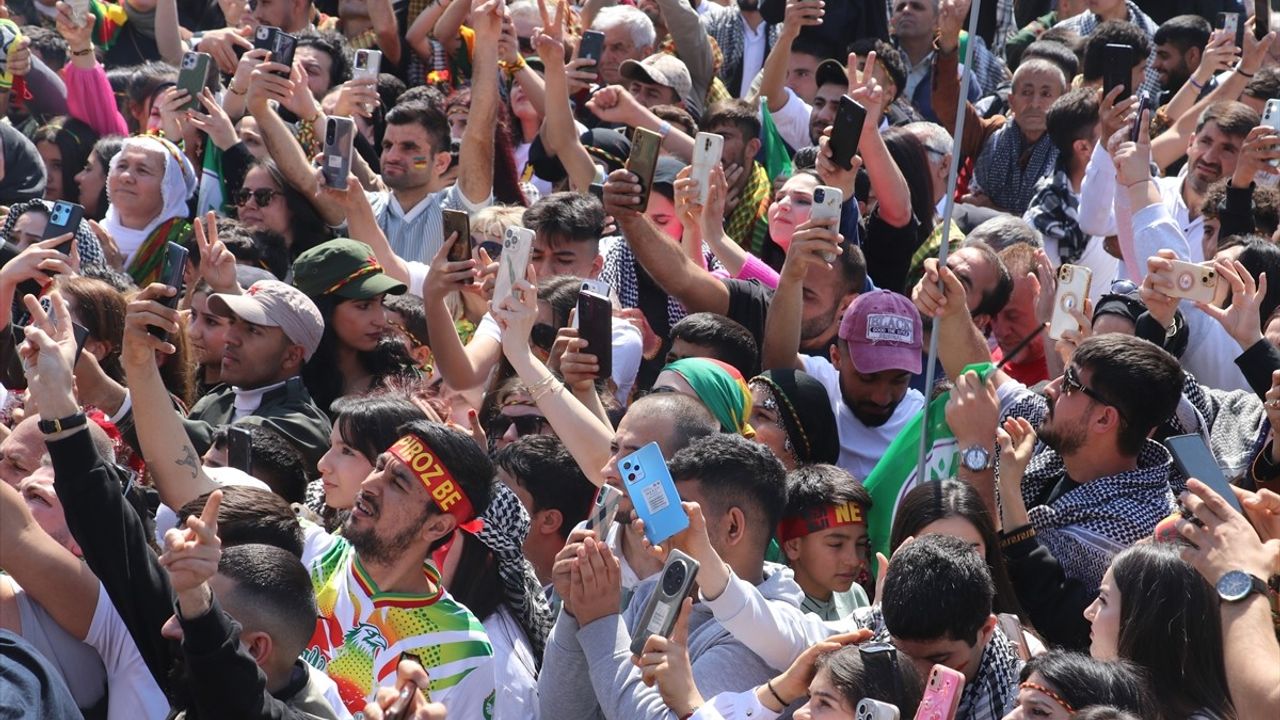 Hatimoğulları Adana'da Nevruz Kutlamasına Katıldı