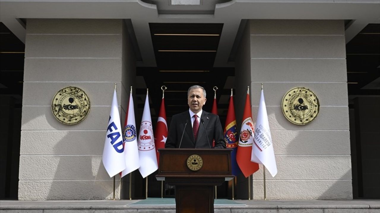 İçişleri Bakanı Yerlikaya'dan Bayram Tatili ve Trafik Güvenliği Açıklamaları