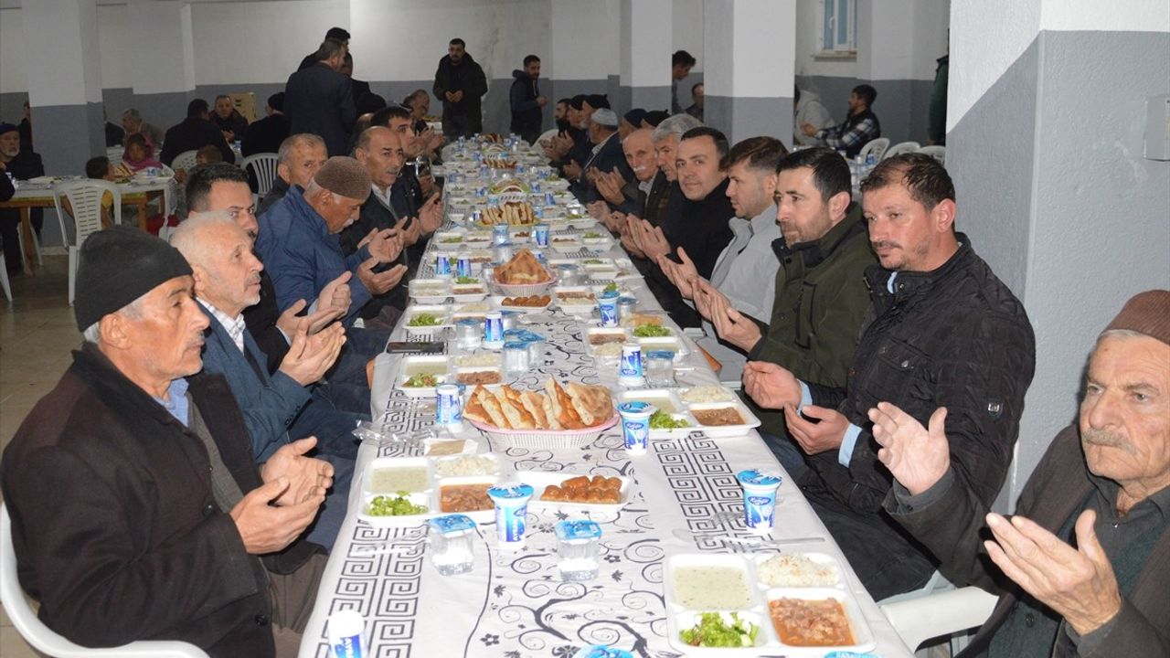Ilıca Mahallesi'nde Geleneksel İftar Buluşmaları