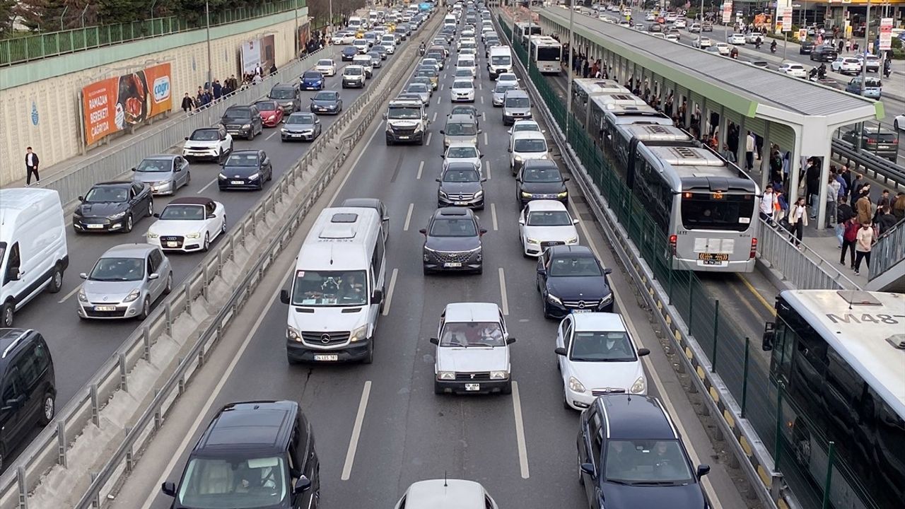 İstanbul'daki Hafta Sonu Trafik Yoğunluğu