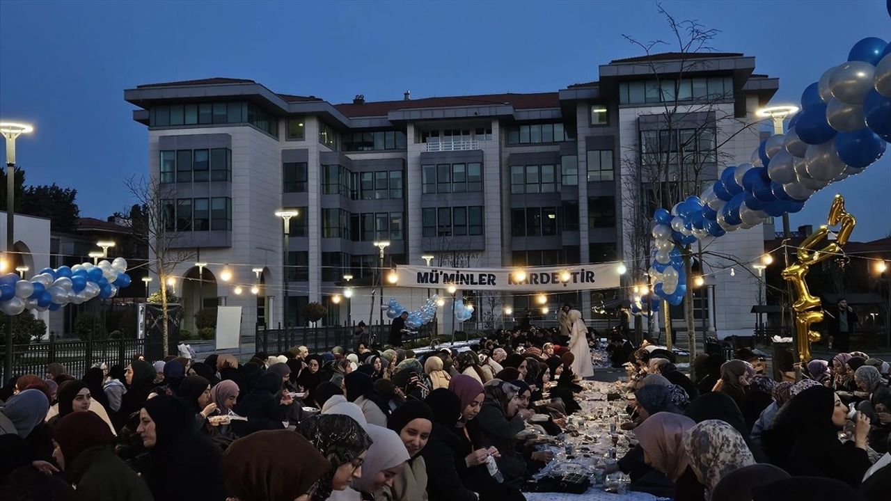 İstanbul Müftülüğü Ramazan'da Mobil İkram Aracıyla 20.000 Kişiye Ulaştı
