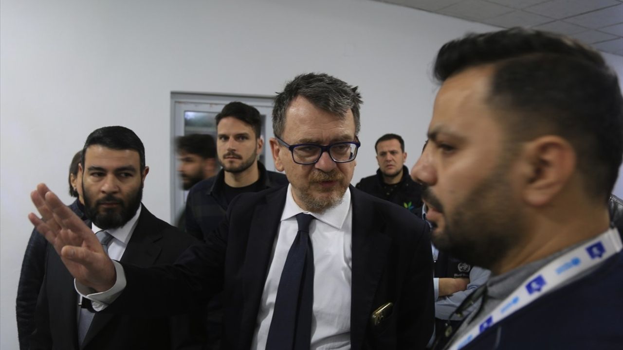 İtalya Büyükelçisi ve DSÖ Heyeti İdlib'de Sağlık Durumunu İnceledi