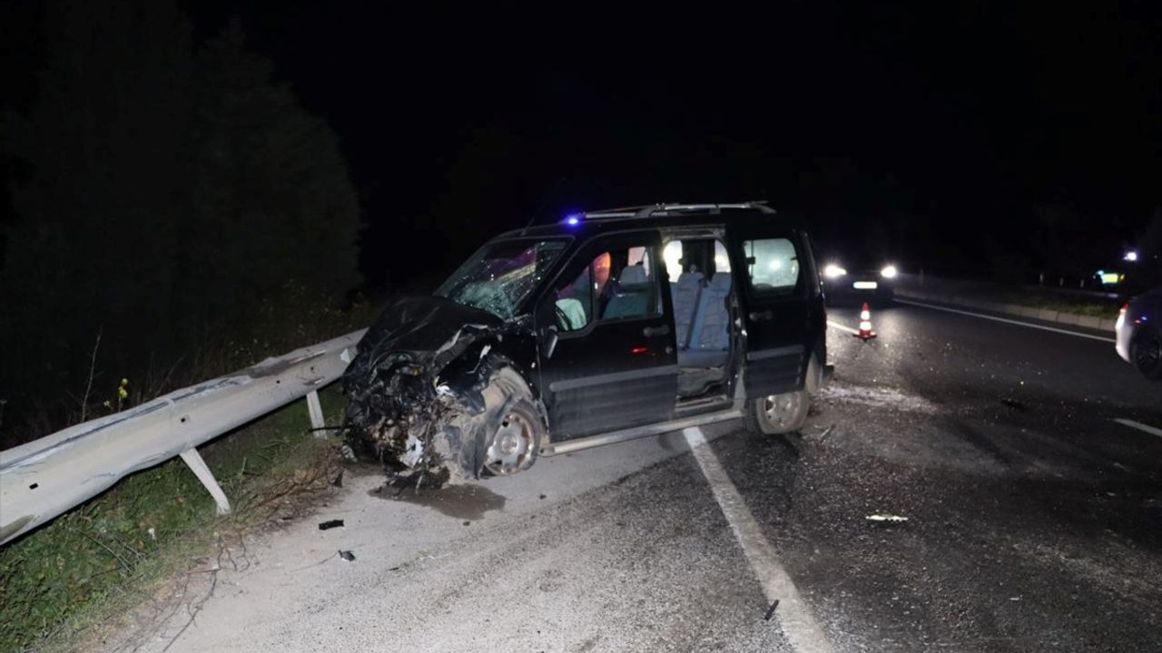 İzmir'de Alkollü Sürücü Tutuklandı: 2 Ölü 2 Yaralı