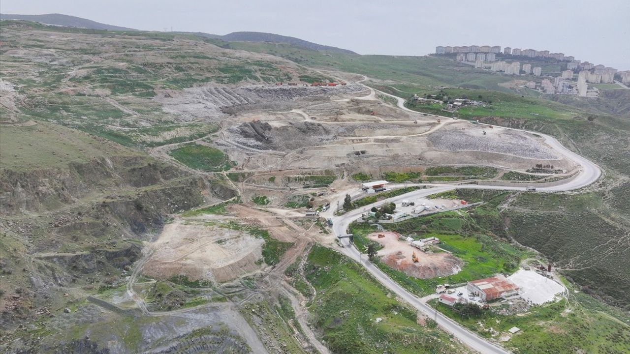 İzmir'de Çöp Depolama Tesisinin Kapatılması İçin Başvuru Yapıldı