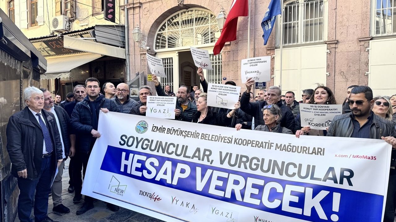 İzmir Kooperatif Üyeleri, Belediyenin Mağduriyetine İsyan Etti