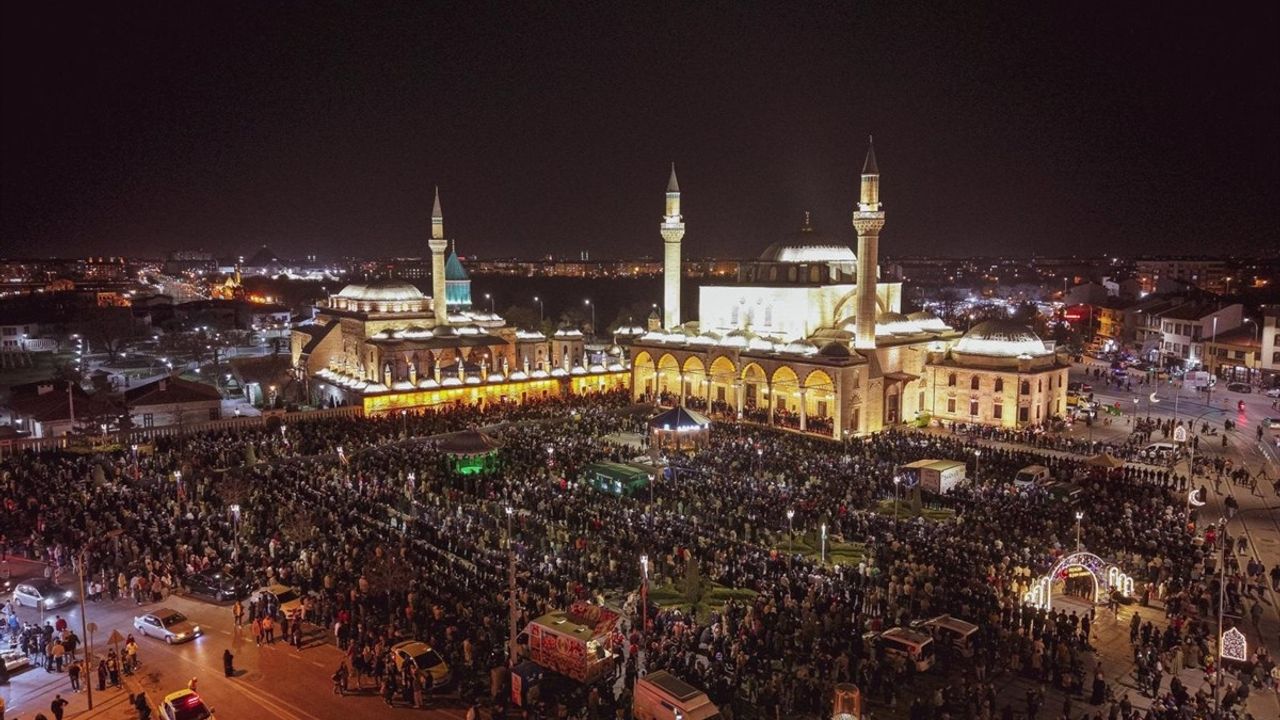 Kadir Gecesi Ziyaretleri: Konya, Afyonkarahisar, Aksaray ve Karaman'da Dini Kutlamalar