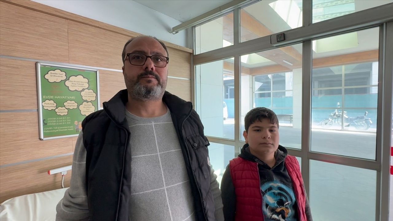 Karaman'da Baba, Oğlunu Korurken Yaralandı