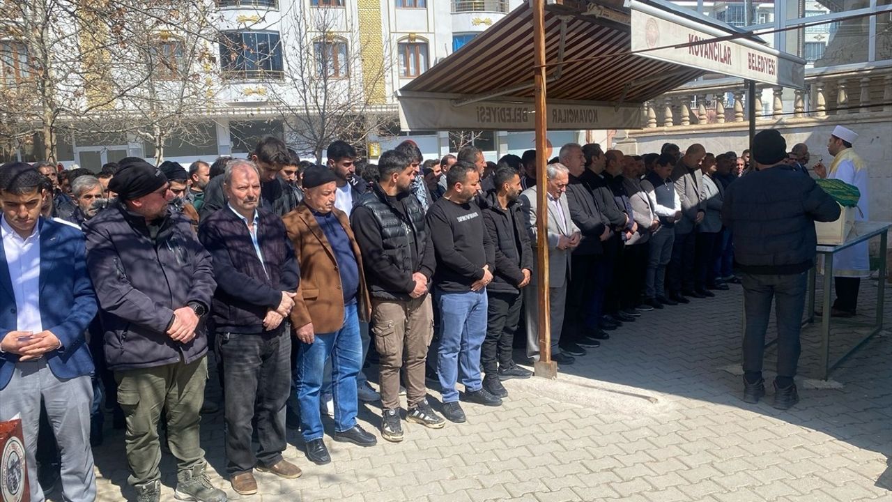 Kayseri'deki Tünel İnşaatında Trajedi: İşçi Hayatını Kaybetti