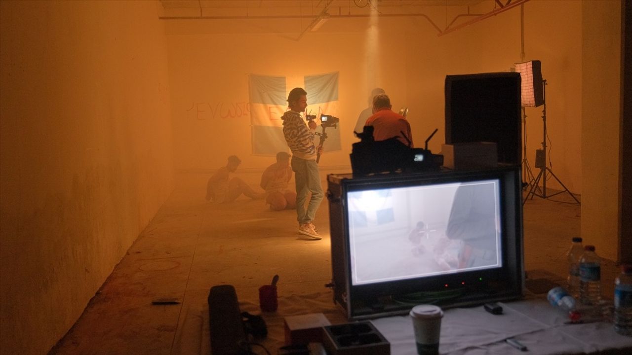 Kıbrıs Barış Harekatı Anlatan '1974-Ayşe Tatile Çıktı' Filmi Vizyona Hazırlanıyor