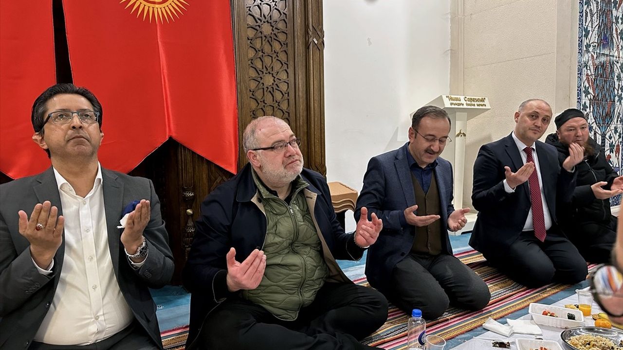 Kırgızistan'da Türkiye'nin Bişkek Büyükelçiliği İftar Programı