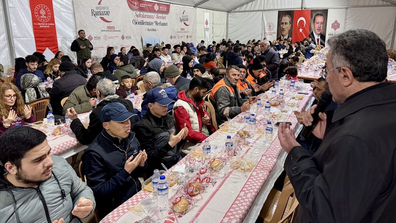 Kırşehir'de İlk İftar Coşkusu