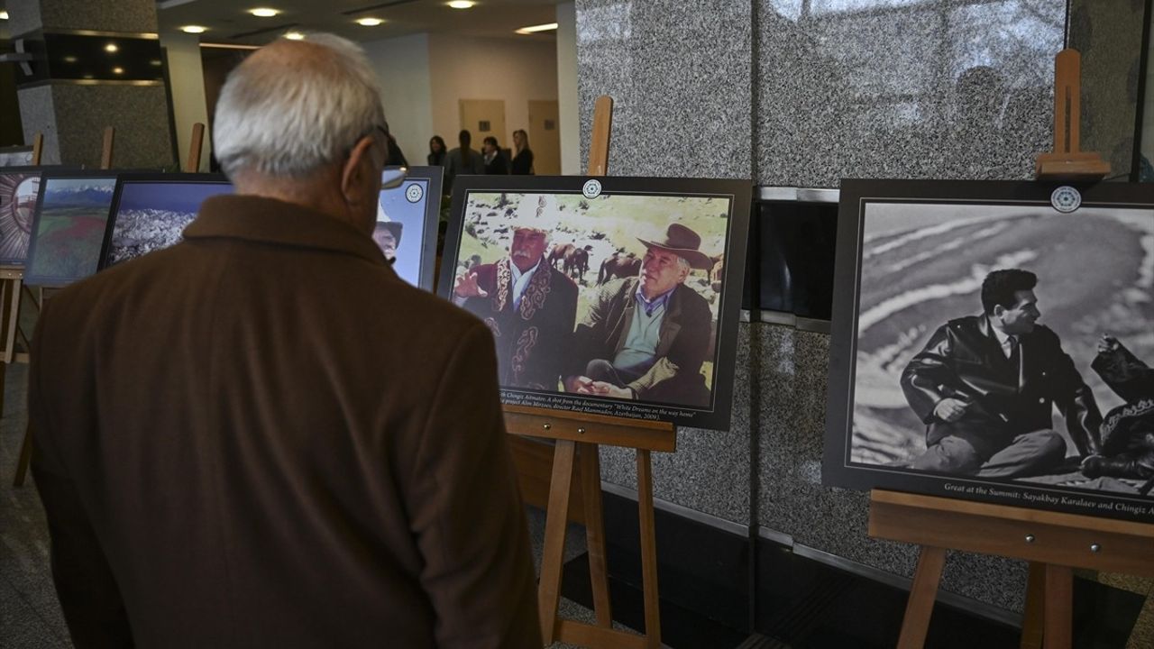 Meclis'te 'Cennet Annelerin Ayakları Altındadır' Filmi Gösterimi