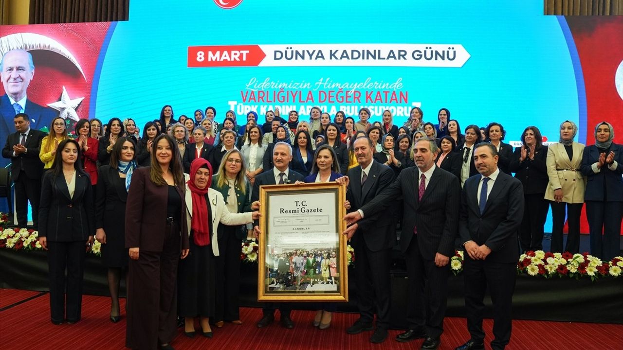 MHP'den Kadınlar Günü Etkinliği: "8 Mart, 8 Güçlü Kadın, Her Hikaye Bir Zafer"