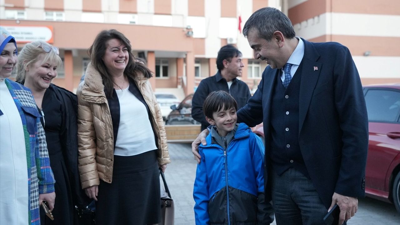 Milli Eğitim Bakanı Tekin, Okul Müdürleriyle İftarda Bir Araya Geldi
