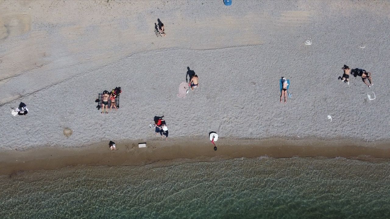 Muğla'da Sıcak Hava Sahilleri Doldurdu