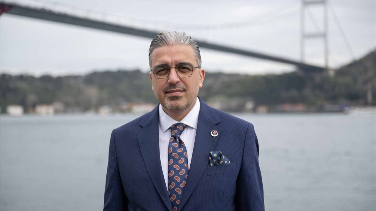 Muhsin Yazıcıoğlu'na Vefa: Boğaz'daki İki Köprüde Anma Etkinliği