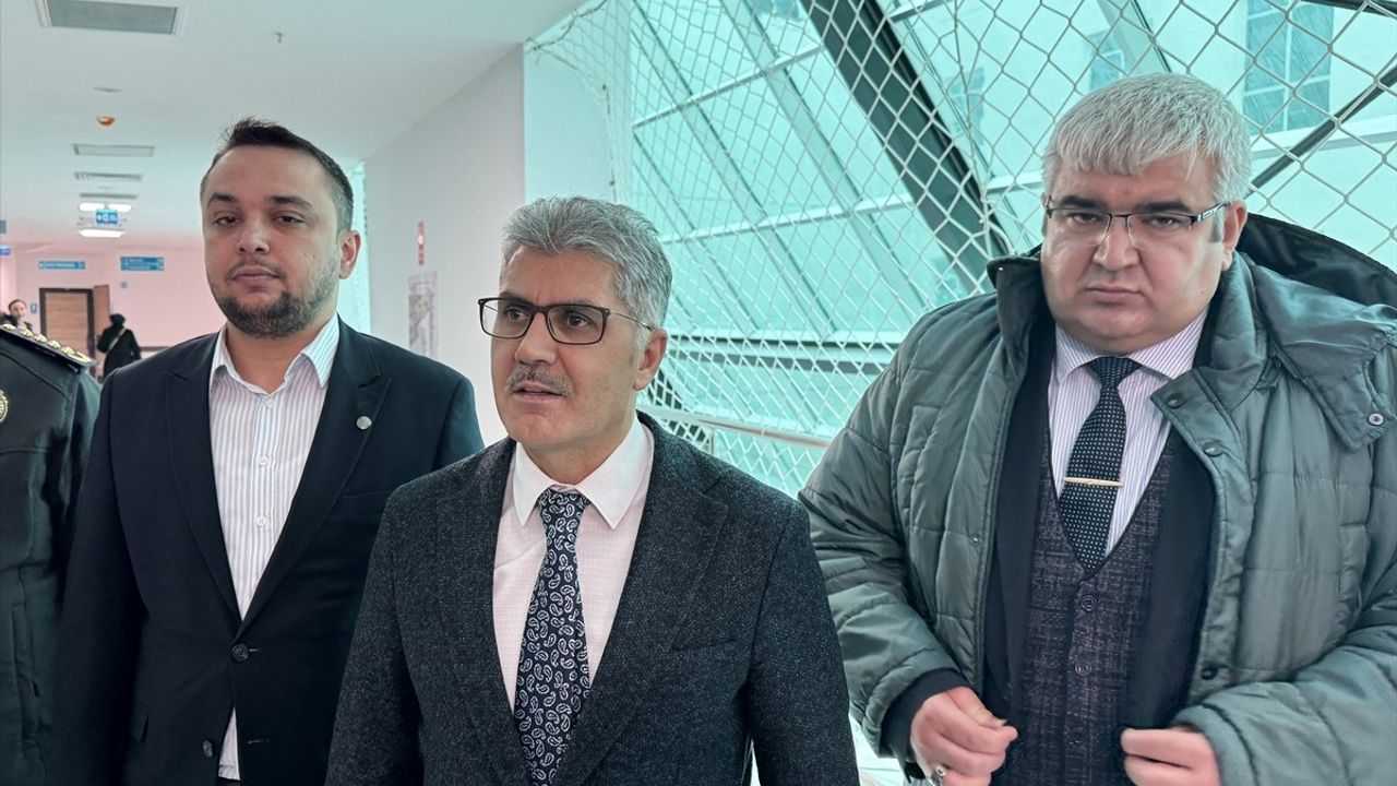 Niğde'de Bıçaklı Saldırı: Doktor Yaralandı