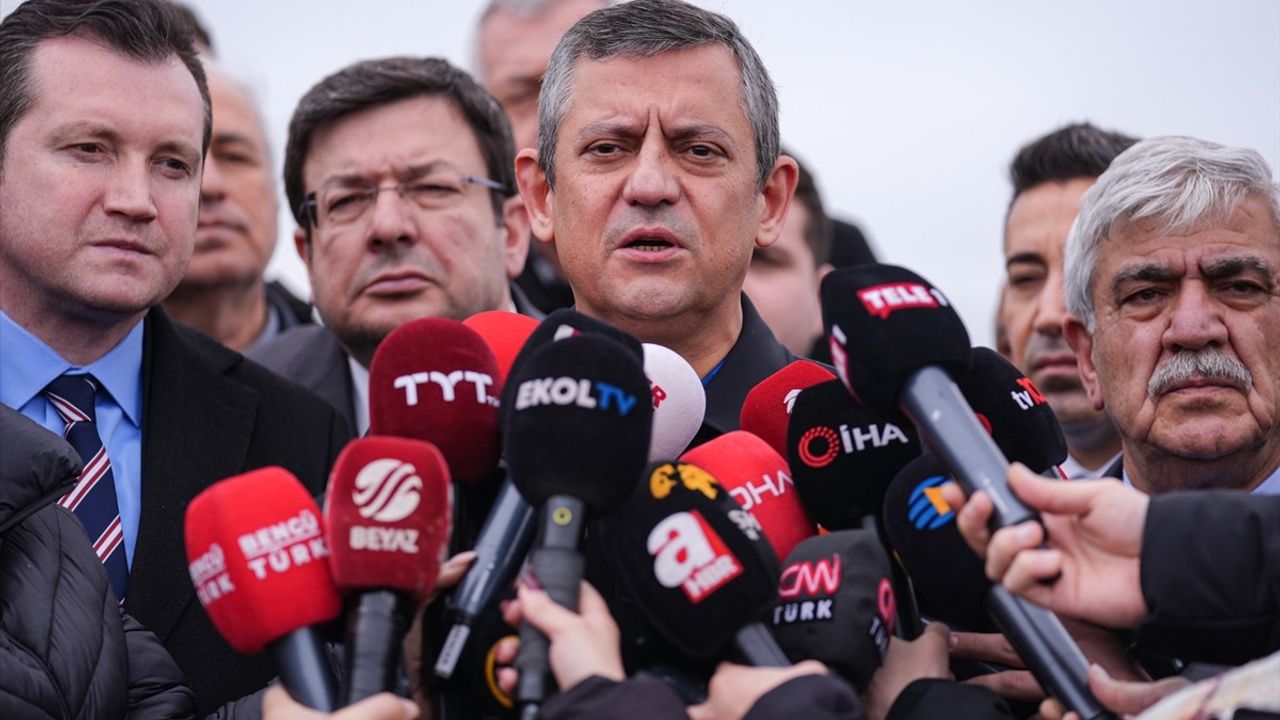 Özgür Özel, Ekrem İmamoğlu'nu Ziyaret Etti