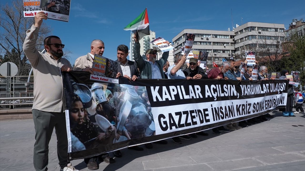 Refah Sınır Kapısı Protestosu: Yardım Çağrısı