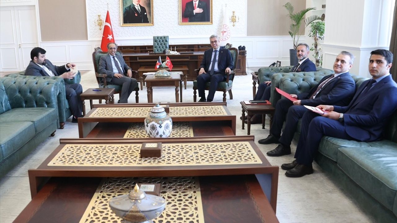 Sağlık Bakanı Memişoğlu, Mısır ve Kuveyt Büyükelçilerini Ağırladı