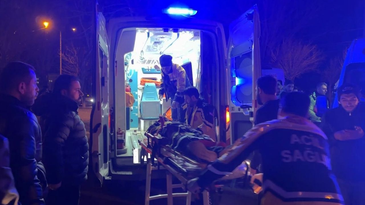 Şanlıurfa'da Motosiklet Kazasında 3 Yaralı