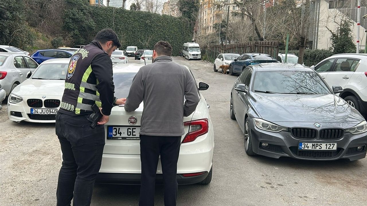 Sarıyer'de Trafikte Tehlikeli Manevra Yapan Sürücüye Yüklü Ceza