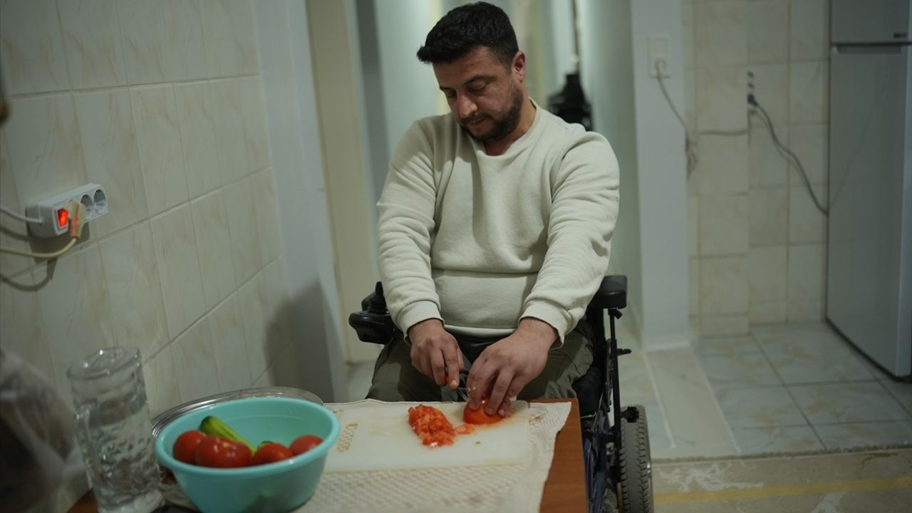 Şef Ramazan Öztürk'ün Engelli Arkadaşlarıyla İftar Keyfi