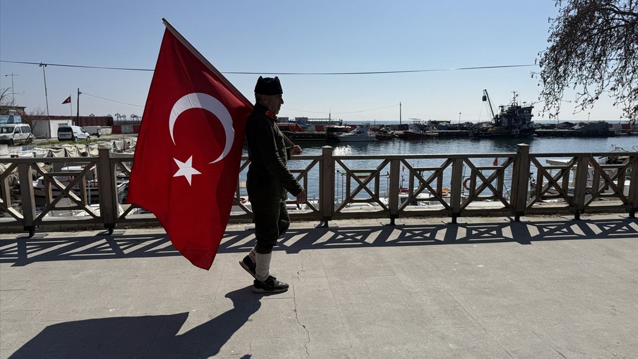 Şehitler İçin 7 Yıldır Yürüyüş: Saffet Gümüş'ün Anma Yolculuğu