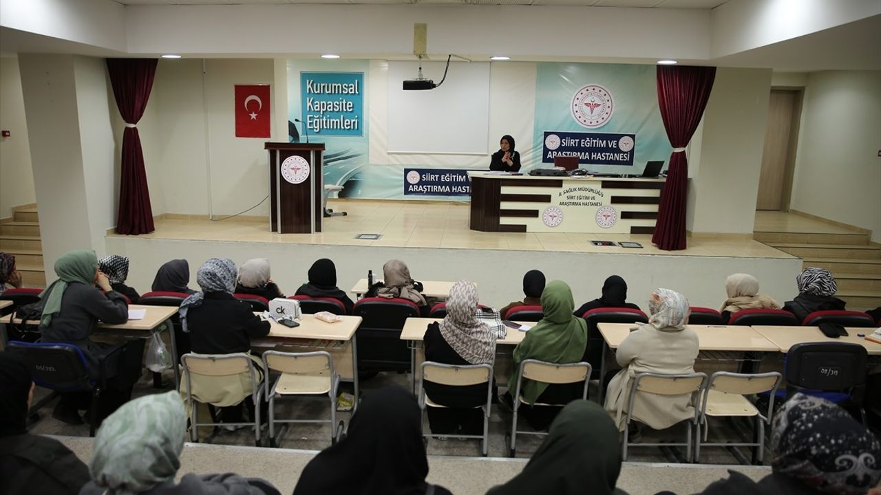 Siirt'te Cenaze Hizmetleri Eğitimi Veriliyor