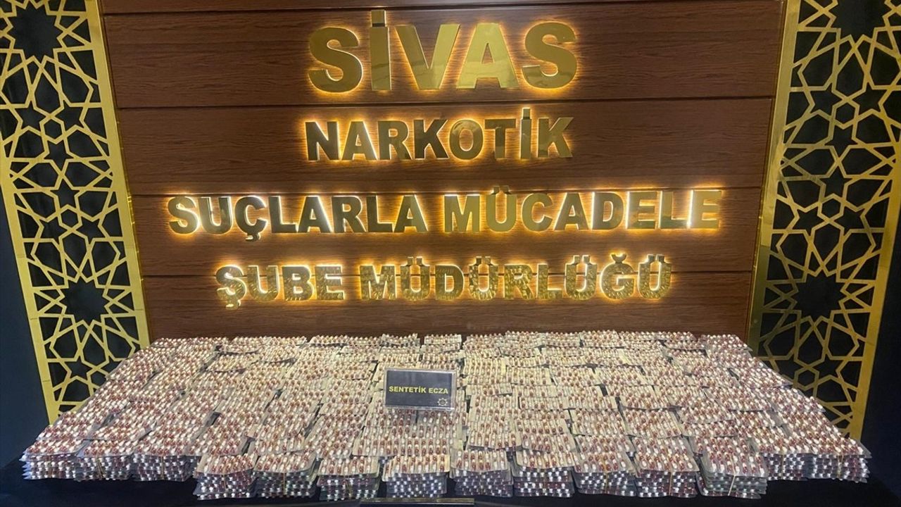 Sivas'ta Uyuşturucu Operasyonu: 5 Tutuklama
