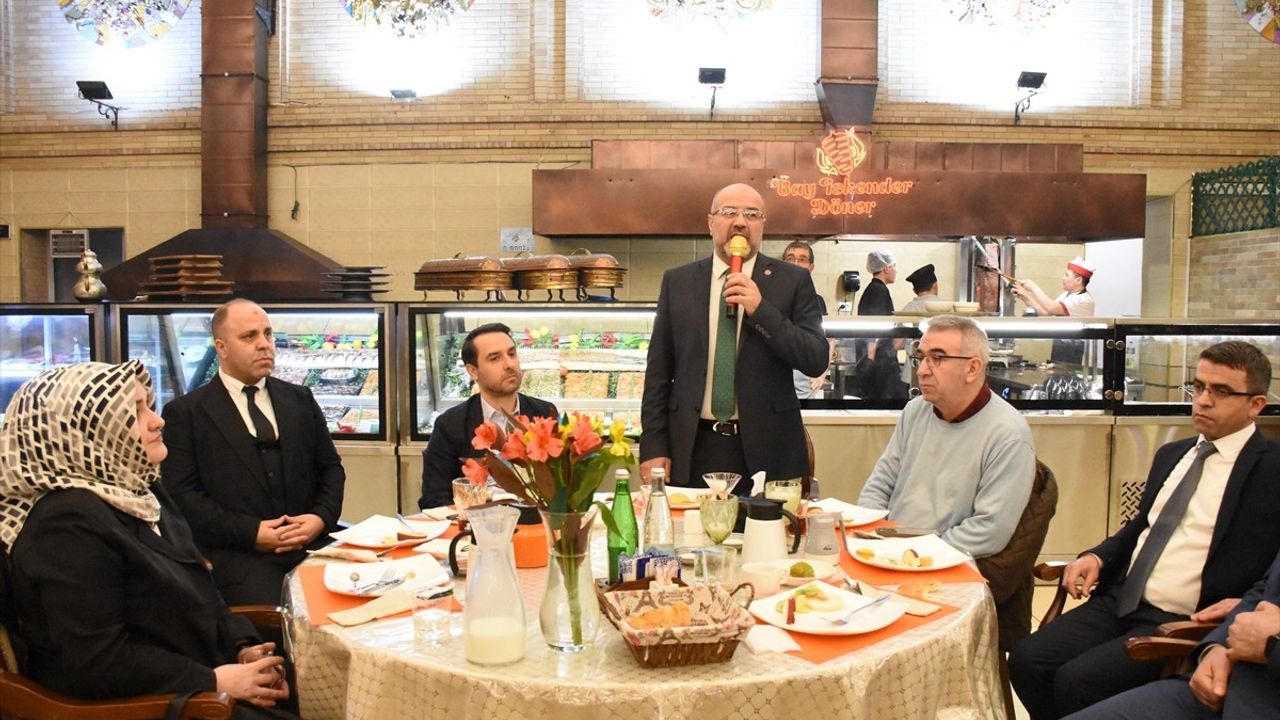 Taşkent'te Türk Öğretmenler İçin İftar Programı Düzenlendi