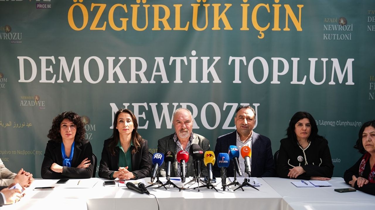 Tülay Hatimoğulları, Demokrasinin Temellerini Vurguladı