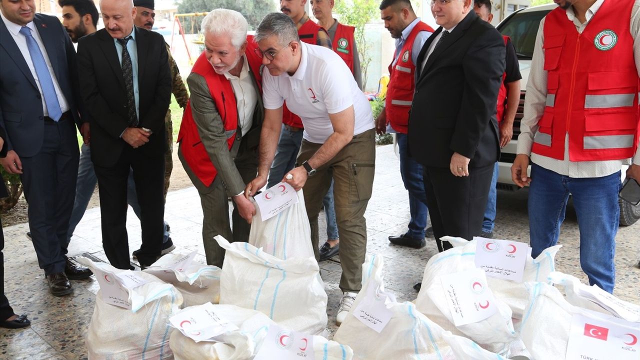 Türk Kızılay Bağdat'ta Yetimlere Ramazan Yardımı Yaptı