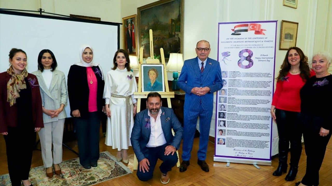 Türkiye'nin Kahire Büyükelçiliği 8 Mart Dünya Kadınlar Günü'nde İftar Düzenledi