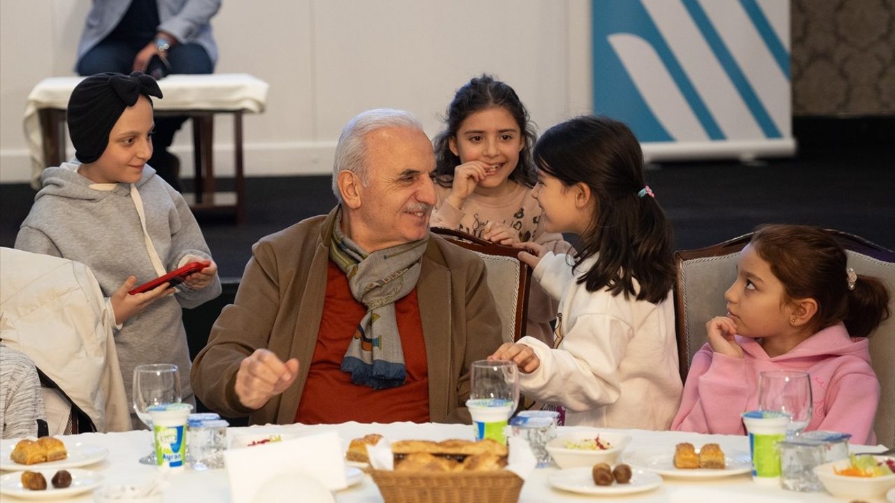 Ümraniye'de Çocuklara Özel İftar Programı