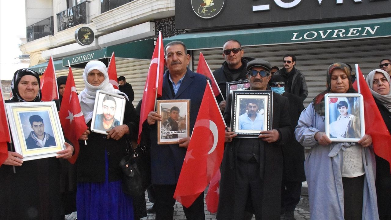 Van'da Ailelerin PKK'ya Karşı Eylemi Devam Ediyor