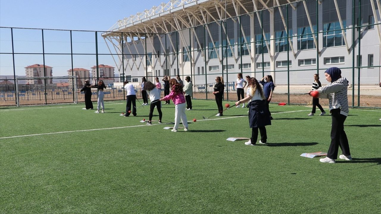 Yozgat'ta Kadınlar Golf ile Tanıştı