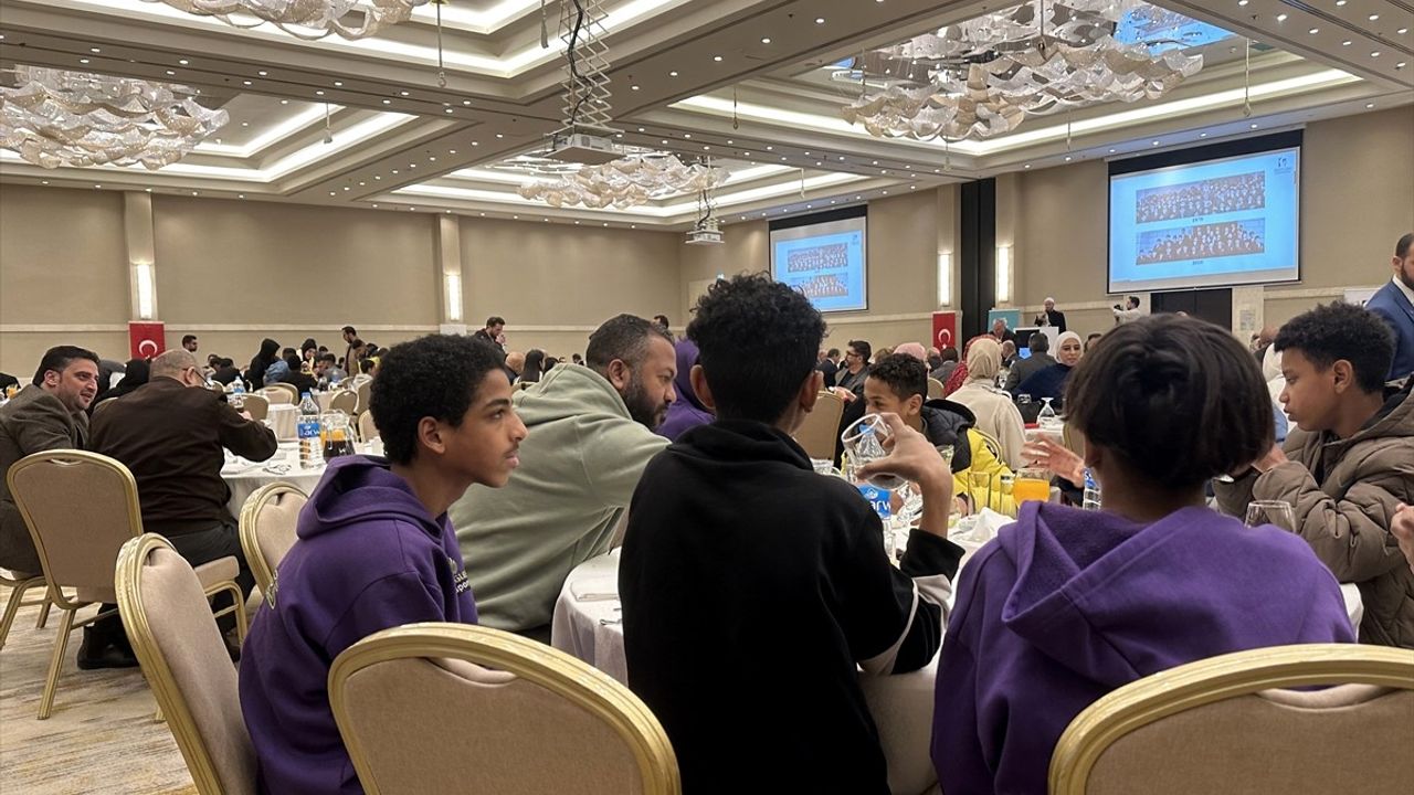 Yunus Emre Enstitüsü'nden Ürdün'de Yetim Çocuklara İftar Programı