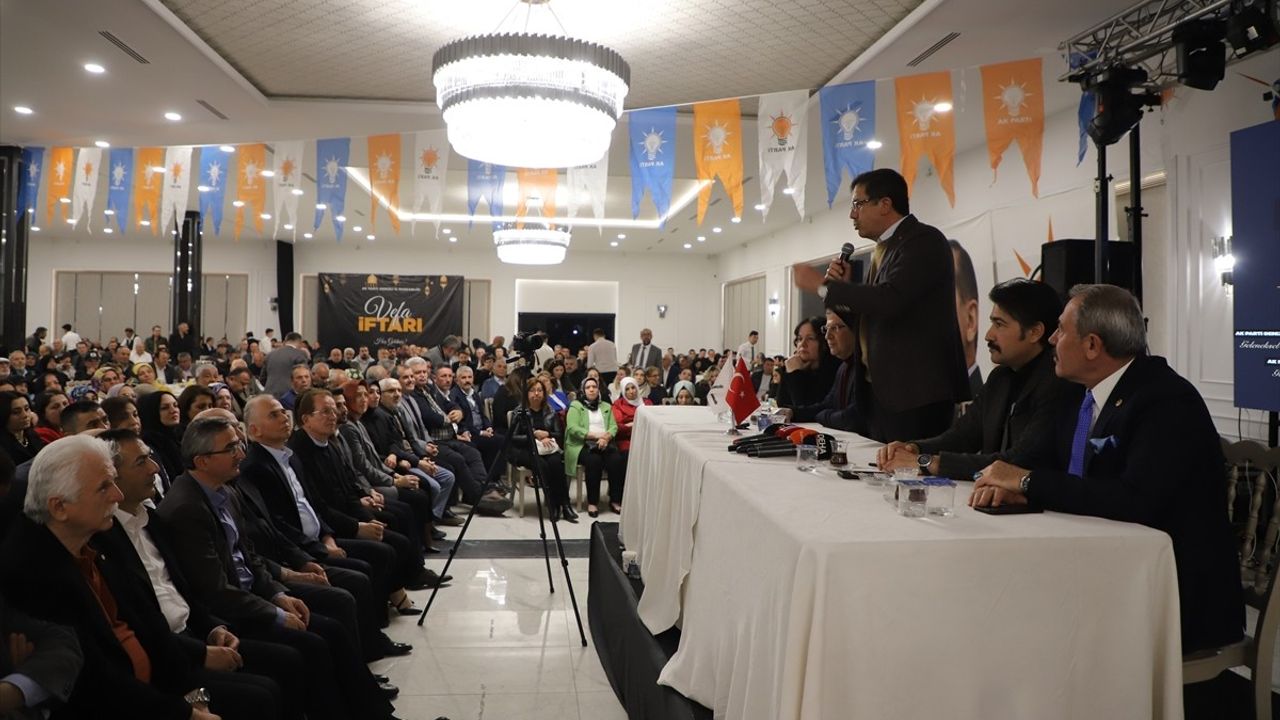 Zeybekci'den İmamoğlu'na Yolsuzluk Suçlaması