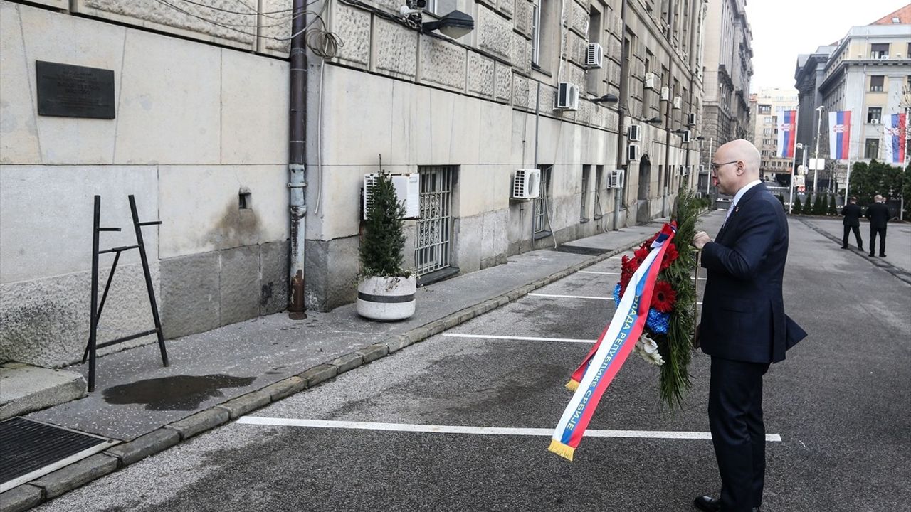 Zoran Djindjic'in Suikastının 22. Yıldönümü Anma Töreni Belgrad'da Gerçekleşti