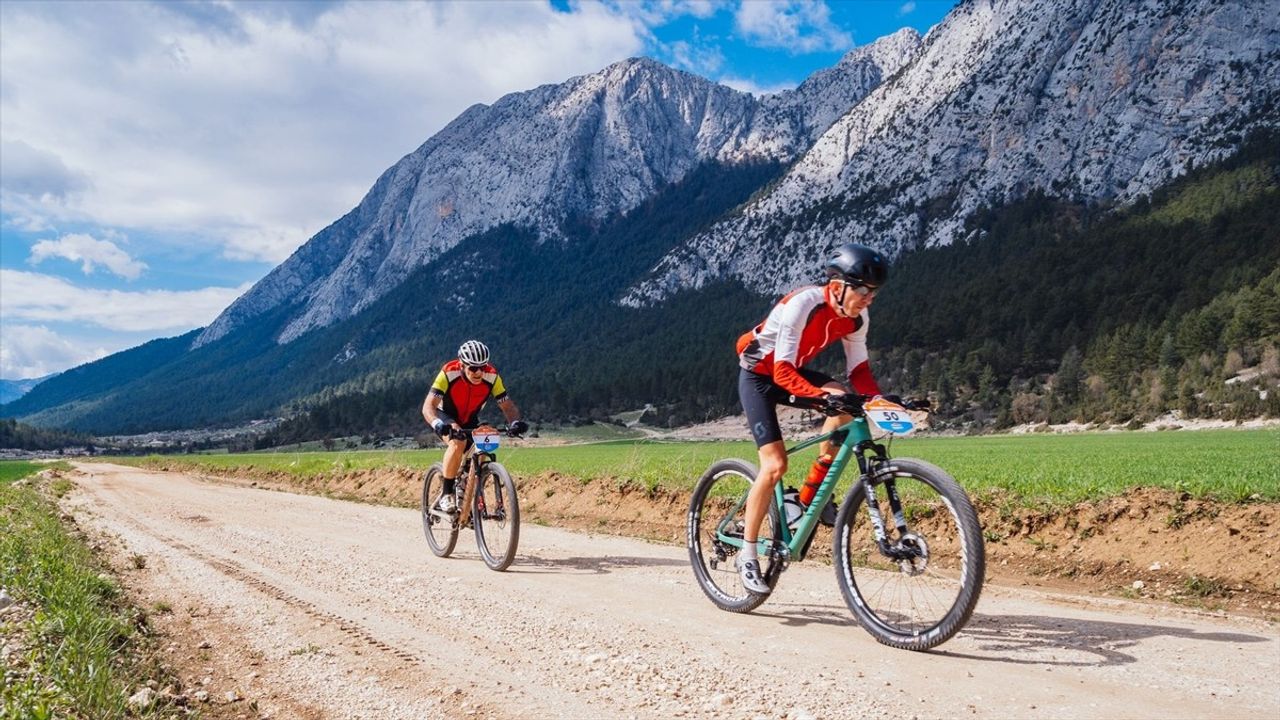 2023 Trans Taurus Dağ Bisikleti Etap Yarışları'nda İkinci Gün Tamamlandı