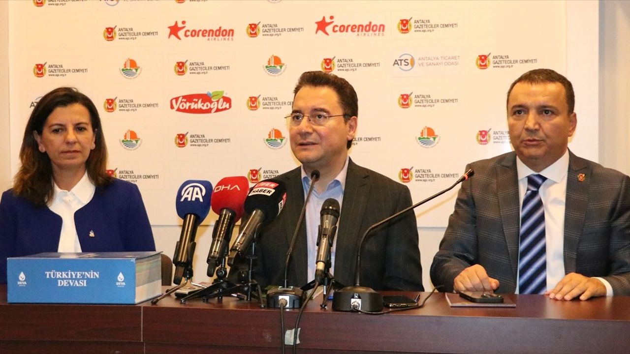 Ali Babacan Antalya Gazeteciler Cemiyetini Ziyaret Etti