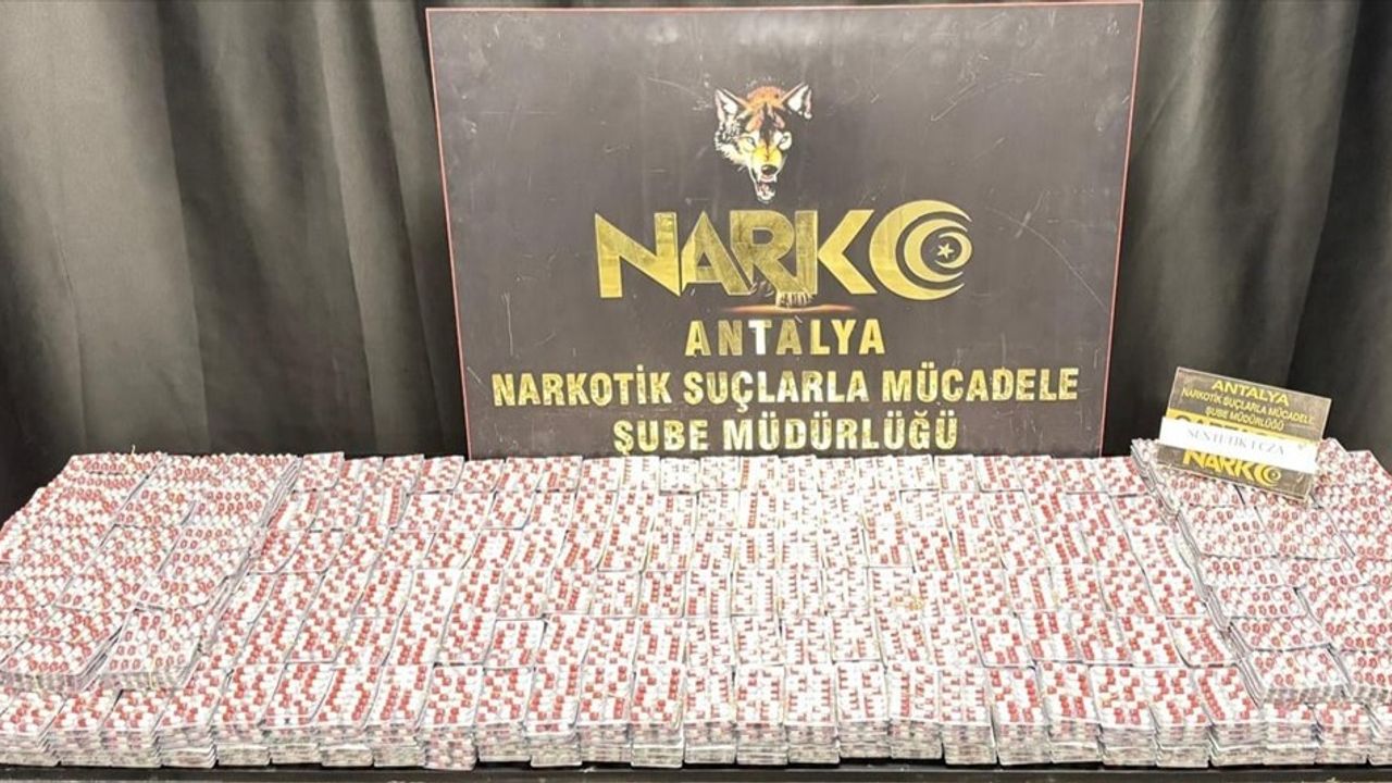 Antalya'da Uyuşturucu Ticareti Operasyonu: 20 Tutuklama