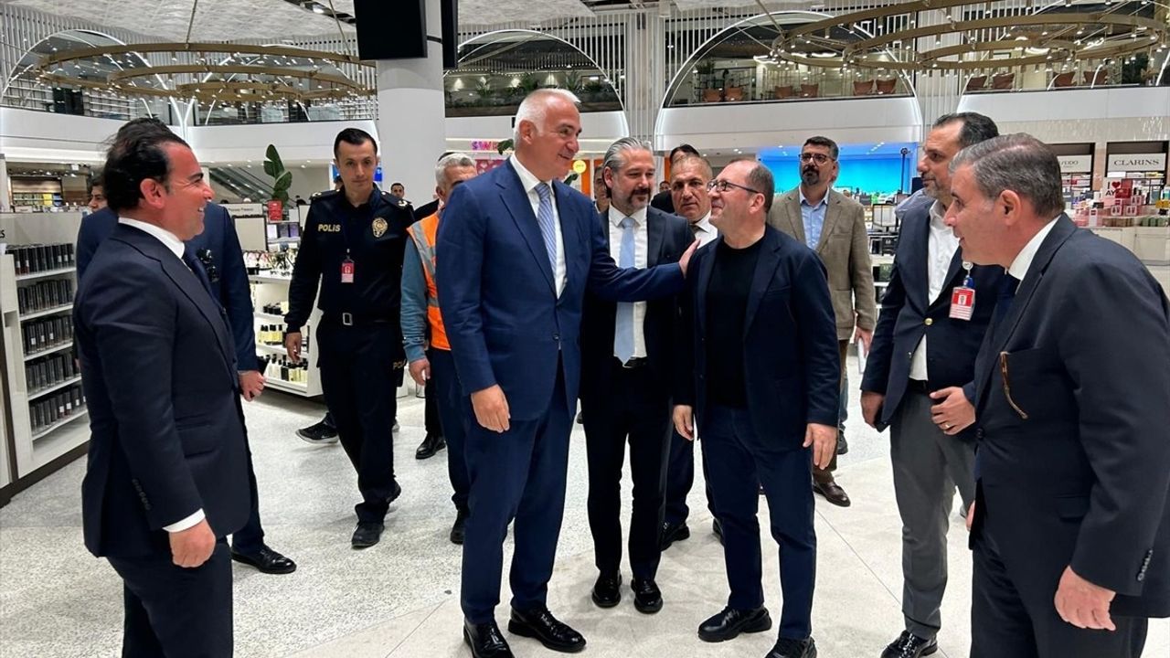 Antalya Havalimanı'nda İncelemeler: Hedef 18 Milyon Ziyaretçi