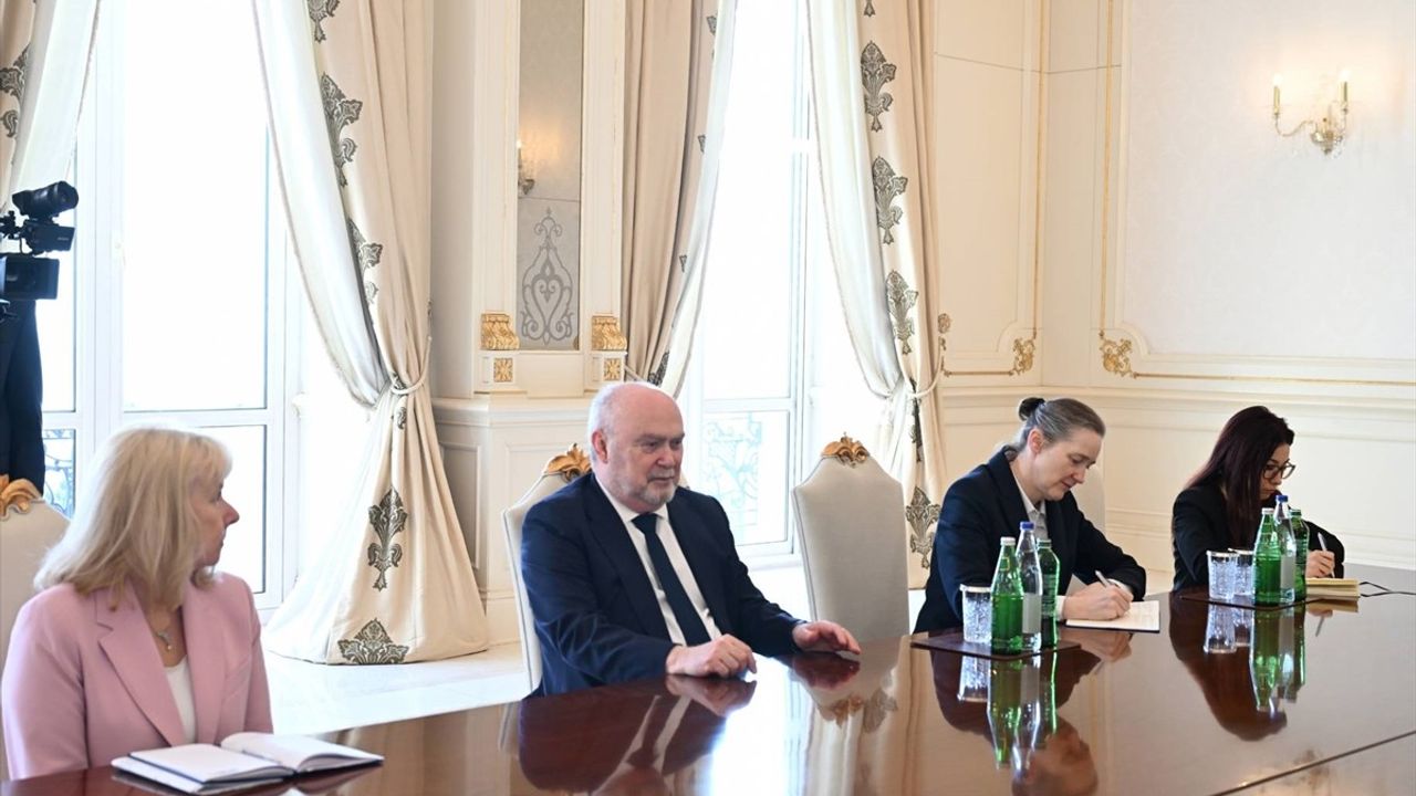 Azerbaycan Cumhurbaşkanı Aliyev, AGİT Genel Sekreteri Sinirlioğlu'nu Ağırladı