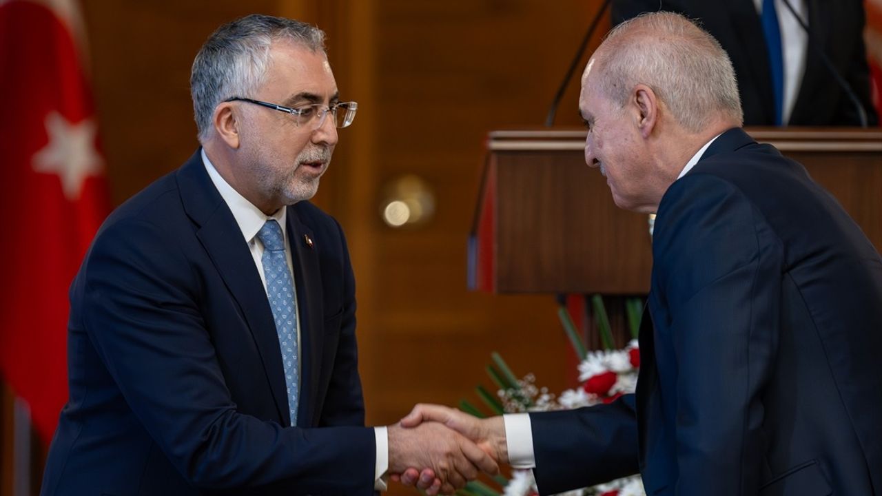 Bakan Işıkhan'dan 1 Mayıs Mesajı: Emek ve Dayanışma Vurgusu