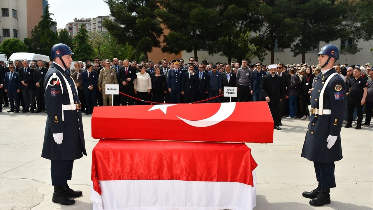 Batman'da Kazara Ateş Alan Asker Şehit Oldu