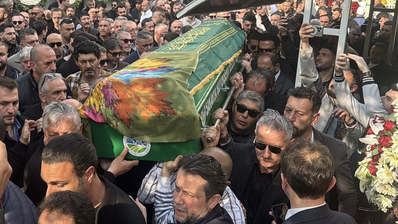 Bülent Uygun'un Kızı Almina Tude Uygun Son Yolculuğuna Uğurlandı